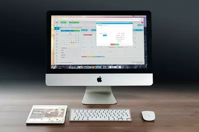 computer browsing internet