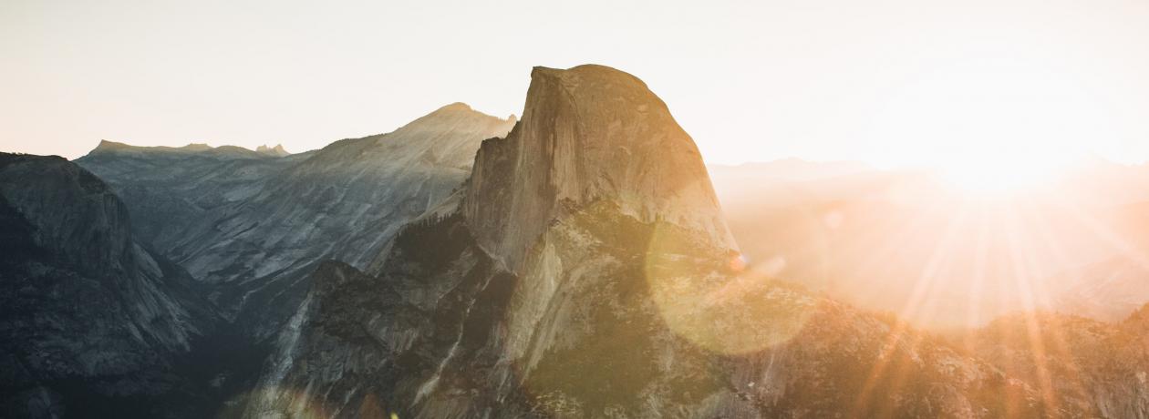 Mountain view Photo by Stephen Cook on Unsplash